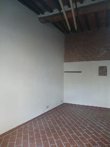 Foto Locale commerciale a Vicopisano Centro di 16 m² con 1 locali