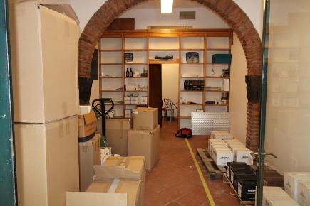 Foto Locale commerciale a Pontedera Centro di 35 m² con 1 locali in affitto