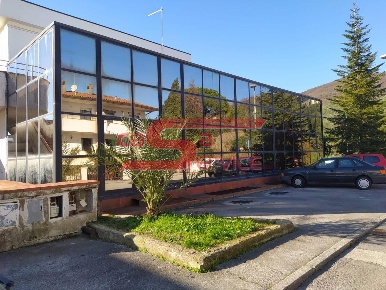 Foto Negozio a Serravalle Pistoiese Ponte Di Serravalle di 276 m²