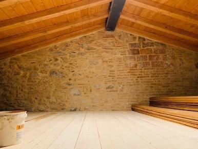 Foto Magazzino a Calci Centro di 219 m² con 9 locali in vendita
