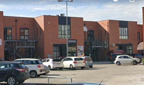 Foto Ufficio a San Giuliano Terme Ghezzano di 600 m² con 40 locali