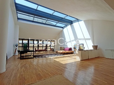 Foto Ufficio a Lucca San Concordio di 100 m² con 1 locali in affitto