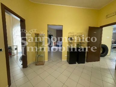 Foto Ufficio a Pisa Ospedaletto di 270 m² con 4 locali in affitto