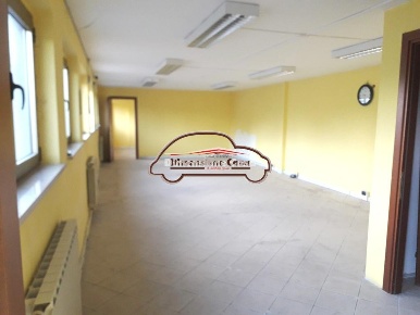 Foto Ufficio a Capannori Verciano - Guamo di 90 m² con 2 locali in vendita
