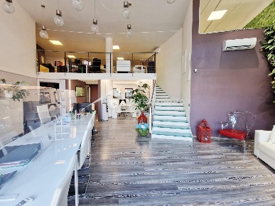 Foto Ufficio a San Giuliano Terme Ghezzano di 250 m² con 7 locali