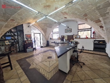Foto Laboratorio a Lecce Centro Storico di 134 m² con 2 locali in vendita