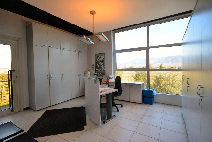Foto Ufficio a Porcari Centro di 140 m² con 5 locali in vendita