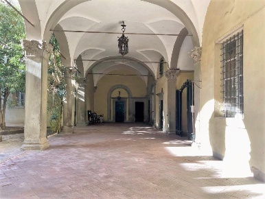 Foto Ufficio a Lucca Piazza Anfiteatro - Torre Guinigi di 220 m² in vendita