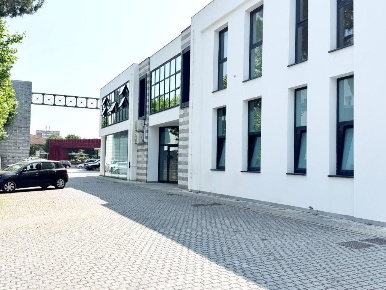 Foto Ufficio a Pontedera Oltrera di 65 m² con 2 locali in vendita