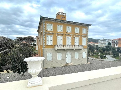Foto Appartamento a Livorno Antignano - Banditella di 104 m² con 3 locali