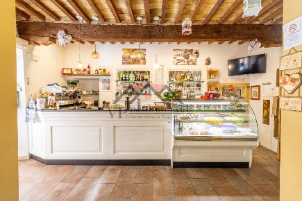 Foto Ristorante a Montecatini Val di Cecina Centro di 115 m² con 3 locali
