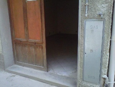Foto Locale commerciale a Castelfranco di Sotto Centro di 45 m² in affitto