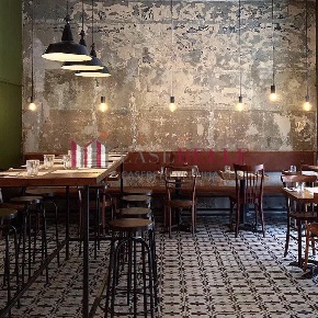 Foto Ristorante a Pietrasanta di 400 m² con 2 locali in vendita