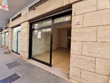 Foto Negozio a Lecce Mazzini di 42 m² con 1 locali in affitto