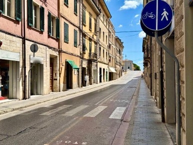 Foto Negozio a Pontedera Centro di 35 m² con 1 locali in vendita
