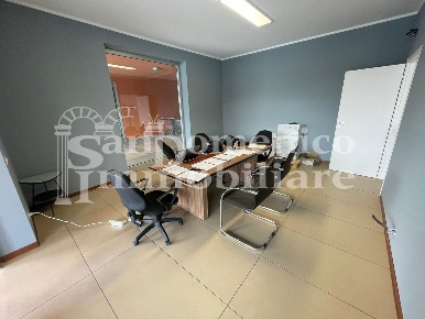 Foto Negozio a Bientina Centro di 70 m² con 1 locali in vendita