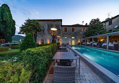 Foto Hotel a Montevarchi Città di 1150 m² con 20 locali in vendita