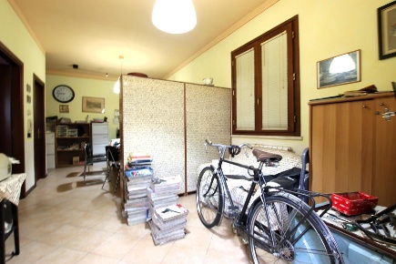 Foto Ufficio a Lucca San Marco - Acquacalda di 50 m² con 3 locali