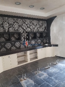 Foto Negozio a Viareggio Centro di 45 m² con 3 locali in vendita