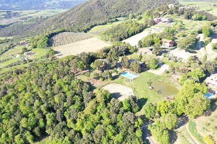 Foto Cessione attività a Volterra di 1800 m² con 37 locali in vendita