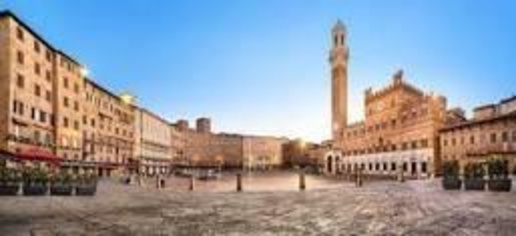 Foto Locale commerciale a Siena Piazza del Campo - Duprè di 300 m²