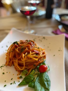 Foto Ristorante a Milano Baggio di 186 m² con 5 locali in vendita