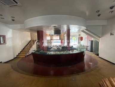 Foto Locale commerciale a Pontedera Villaggi, Bellaria di 158 m² in vendita