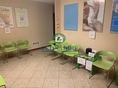 Foto Ufficio a Montecatini-Terme di 120 m² con 5 locali in affitto