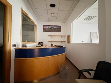 Foto Ufficio a Lucca Arancio di 110 m² con 4 locali in affitto