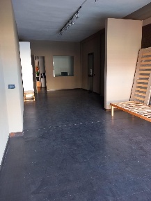 Foto Locale commerciale a Viareggio Torre del Lago di 88 m² con 2 locali