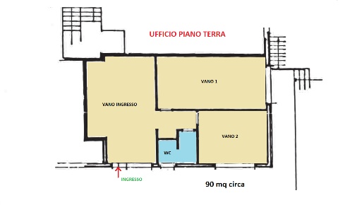 Foto Locale commerciale a Carrara Avenza di 90 m² con 3 locali in vendita