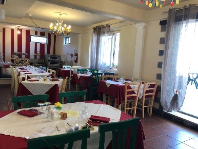 Foto Ristorante a Caselle Torinese di 160 m² con 4 locali in affitto