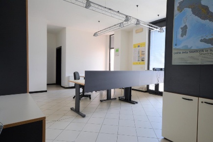 Foto Ufficio a Lucca Sant'Anna di 170 m² con 6 locali in vendita