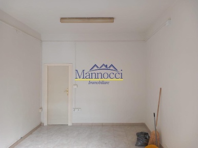 Foto Locale commerciale a Pisa Riglione - Oratoio di 28 m² con 1 locali