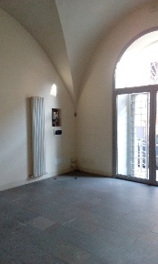 Foto Locale commerciale a Pisa Landi di 108 m² con 3 locali in affitto