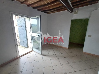 Foto Locale commerciale a Siena Cavour - Mentana di 36 m² con 2 locali