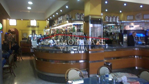 Foto Locale commerciale a Massa Centro di 70 m² con 2 locali in vendita