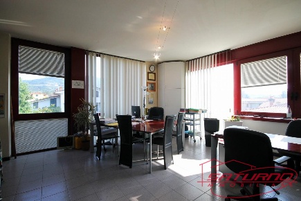 Foto Ufficio a Capannori Marlia di 53 m² con 2 locali in vendita