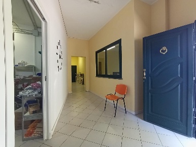 Foto Locale commerciale a Pisa Ospedaletto di 270 m² con 4 locali
