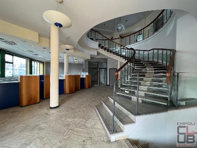 Foto Ufficio a Empoli Masini - XX Settembre di 700 m² con 8 locali