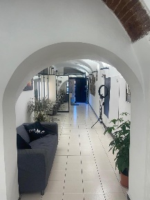 Foto Locale commerciale a Pisa San Giusto - Aeroporto di 90 m² con 2 locali