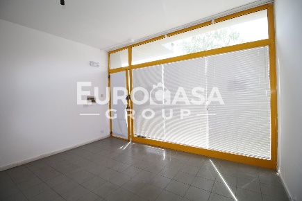 Foto Locale commerciale a Capannori Lammari - Lunata di 55 m² con 1 locali