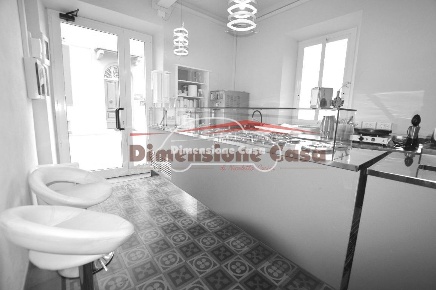 Foto Locale commerciale a Capannori Lammari - Lunata di 21 m² con 1 locali