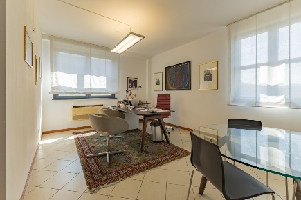 Foto Ufficio a Pisa Ospedaletto di 90 m² con 4 locali in affitto