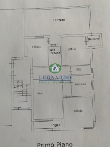 Foto Ufficio a Buggiano Borgo A Buggiano di 110 m² con 5 locali in affitto