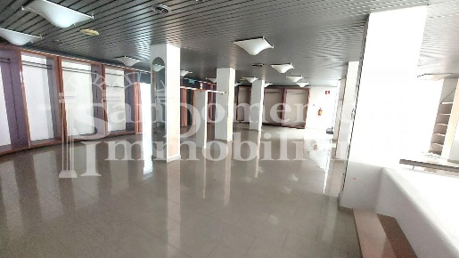 Foto Negozio a Cascina Navacchio Nord - Zambra di 500 m² con 4 locali