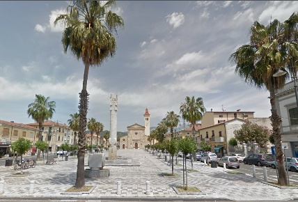 Foto Ufficio a Carrara Marina di Carrara di 36 m² con 3 locali in vendita