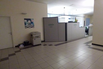 Foto Ufficio a Lucca di 450 m² con 4 locali in affitto