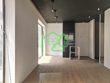 Foto Negozio a Viareggio Centro di 75 m² con 2 locali in vendita