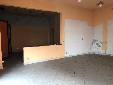 Foto Locale commerciale a Capannori Tassignano - Paganico di 60 m²